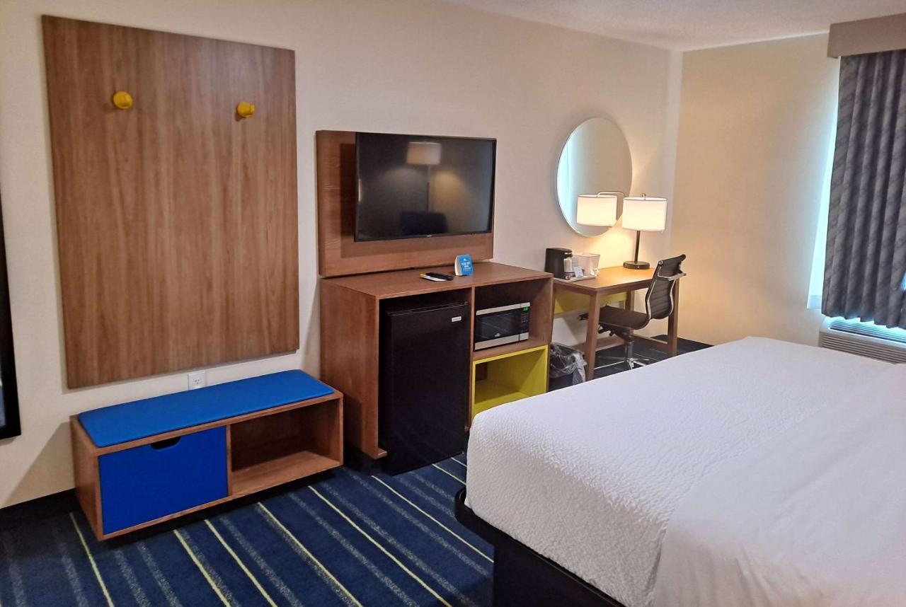 Days Inn By Wyndham Grayson Eksteriør billede
